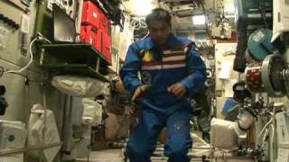 Dr Sheikh Muszaphar Shukor Praying in outer space from quotMuslim in Spacequot DVD [upl. by Harden]