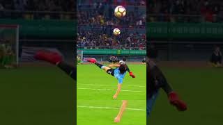 Best Bicycle Kicks in Football ft Luis Suarez Gareth Bale Edinson Cavani Ronaldinho Ibrahimovic [upl. by Rubel]