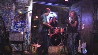 Pretty Woman Elm St Blues Band Brackins Maryville TN with Jimmy Black 2010 [upl. by Haggar732]