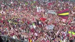 Chi non salta è un pisano Tifosi Livorno intonano cori contro i rivali toscani [upl. by Onihc]