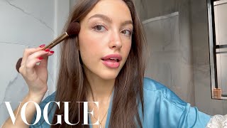 Sydney Serenas Guide to Glowy Everyday Makeup  Beauty Secrets  Vogue [upl. by Prosperus]