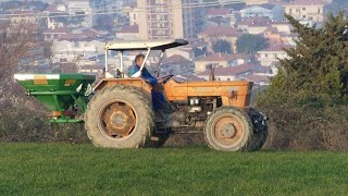 CONCIMAZIONE DEL GRANO CON I SACCONI  FIAT 640 DT  Spandiconcime AMAZONE ZAF  JD 6920S  JD 753 [upl. by Ezzo299]