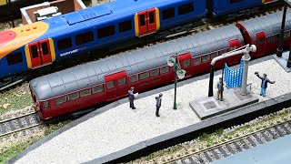 EFE Rail E99939 1938 Tube train is it to scale [upl. by Eidua]