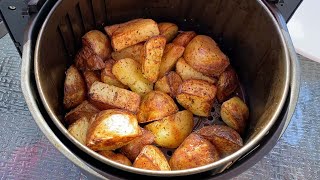 Air Fryer Roasted Potatoes Recipe  How To Make Crispy Roasted Potatoes In The Air Fryer  So Easy [upl. by Hsirk381]