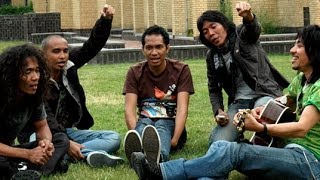 Slank  Terlalu Manis Official Music Video [upl. by Egbert]