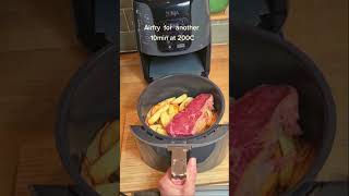 Steak and chips cooked in an air fryer quick and easy shorts [upl. by Alicul]