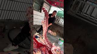 Butcher perfectly remove cow meat without breaking the back bone [upl. by Elleynad]