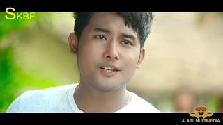 Selfie Selfie  New Boro Movie ANG BORO Song  Ft Lingshar and Sanjita Official Video 2017 [upl. by Emogene399]