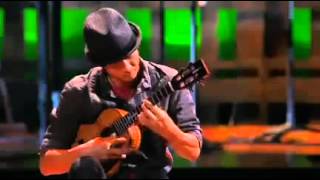 Jake Shimabukuro tocando el ukelele [upl. by Keiryt945]