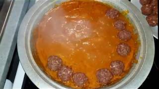 Tajine boulettes petits pois طاجين الكفتة بالجلبانة و الجزر من الذ مايكون [upl. by Liss]