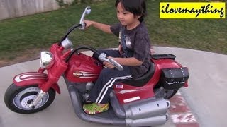 Power Wheels RideOn Motorcycle Harley Davidson RideOn Toy for Kids [upl. by Siravat]