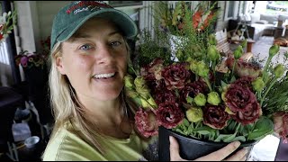 Lisianthus Zinnias and Gladiolus Making Bouquets With My Favorite Flower Flower Hill Farm [upl. by Eenobe]