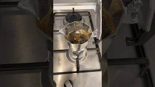 Italians make coffee in the moka pot mokapot mokapotcoffee bialetti coffeecoffee italia ASMR [upl. by Berfield681]