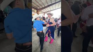 La güerita y El Príncipe buena cumbia youtube trending baile dance music foryou shorts viral [upl. by Oleg]