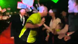 Walk On  Michael van Gerwen  WC2014 Semi Final [upl. by Mcquillin]