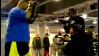 Melvin Manhoef Training [upl. by Yelknirb]