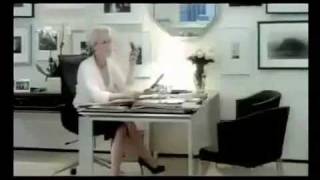 Le diable shabille en Prada bande annonce 2011 [upl. by Jeanna424]