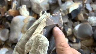 201  22 Spalling Chert Flint for Flintknapping [upl. by Daigle799]