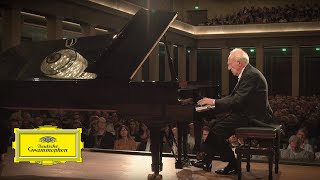 Maurizio Pollini – Beethoven Piano Sonata No30 in E major Op 109 1 Vivace ma non troppo [upl. by Ahsirtal]