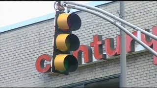 Broken traffic light in Holyoke causing problems [upl. by Darrin729]