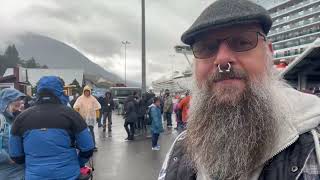 Travel Bear  Alaska  Ketchikan [upl. by Yotal]