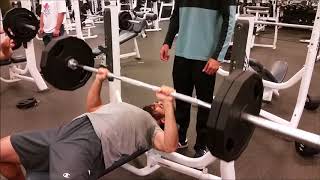 16 YEAR OLD BENCHING 225LBS 100KG FOR THE FIRST TIME NATURAL [upl. by Nored]