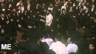 Beautiful Hasidim danceamazing [upl. by Nnairek]