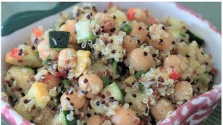 Ensalada de Quinoa con Garbanzos y vegetales [upl. by Nason742]