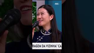 A quotGaragem da Vizinhaquot cantada em chinês 😂 [upl. by Venus419]