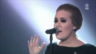 Adeles best live performance of rolling in the deep [upl. by Derwon]