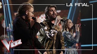 Andrés Martín y María Espinosa cantan con Juanes La Plata  La Final  La Voz Antena 3 [upl. by Einon346]