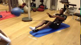 Usain Bolt entraînement EMS Miha Bodytec [upl. by Magulac]