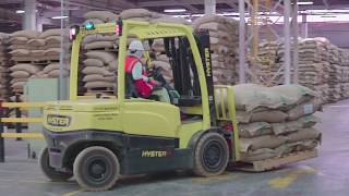 Copal Handling Systems  unloading jute bags with coffee beans at Nestlé Mexico [upl. by Ericha37]