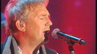 HQ  Kevin Costner amp Modern West  Let Me Be The One  Wetten daß  27022010 [upl. by Stclair]