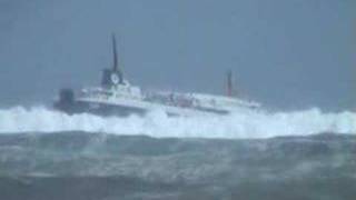 Newfoundland Ferry in massive waves [upl. by Teahan]