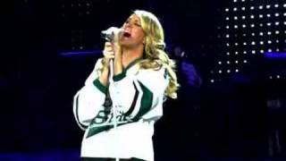 Carrie Underwood November Rain and Paradise City Michigan [upl. by Billen]