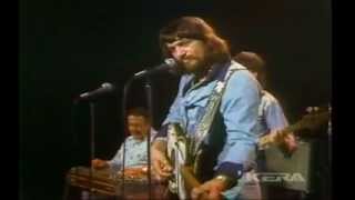 WAYLON JENNINGS  THE TAKER  WE HAD IT ALL Live In TX 1975 [upl. by Chemar]