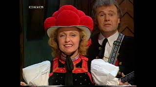 1993 RTL  Heimatmelodie  Sat 1 Die Goldene Hitparde  Sat 1  Die Goldene Hitparade [upl. by Morna965]