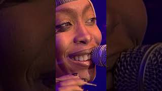 Erykah Badu  Rimshot Intro  North Sea Jazz 2001 [upl. by Leen]