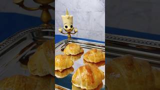 Mini croissants de pollo con champiñones inspirados en la Bella y la Bestia croissants [upl. by Harwilll610]