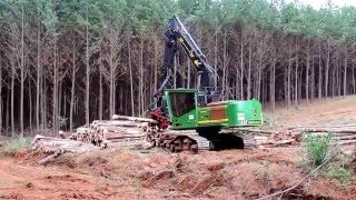 Harvester Jonh Deere 2154D with Waratah HTH 616C [upl. by Swarts]