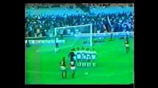 Flamengo 3 x 2 São Paulo 20011982 Jogo completo [upl. by Lemuelah]