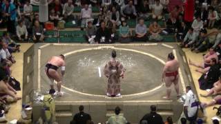 大砂嵐の強烈な突きで千代丸が流血／千代丸大砂嵐201751645chiyomaruosunaarashiday3 sumo [upl. by Lawlor]