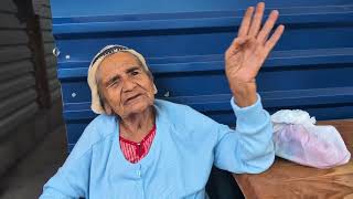 Abuelita Esperanza dice quien será el nuevo presidente de El Salvador 🇸🇻 elecciones el 4 de febrero [upl. by Ayhdiv]