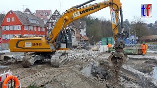 LIEBHERR R 946 m 3 Anbaugeräten Abbruch Aspacher Brücke Backnang 19022018 [upl. by Carhart]