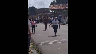 Violencia en Elecciones Venezolanas Colectivos Chavistas Atacan Centro de Votación en Maturín [upl. by Sabine]