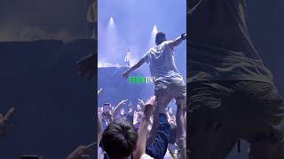 Travis Scott VS Fans 😭🙏 [upl. by Nemsaj]