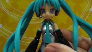 AFR  Kagami Hiiragi Miku Cosplay Version Figma Figure Review [upl. by Ythomit]