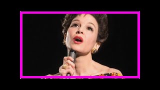 Lincredibile trasformazione di Renée Zellweger in Judy Garland [upl. by Enois136]