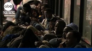 Mayor Migrant crisis ‘will destroy’ New York City  WNN [upl. by Radferd726]